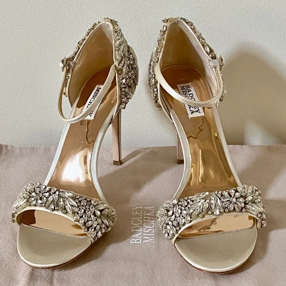 Badgley Mischka Satin Tampa Ivory Crystal Ankle Strap Stiletto Sandals N… - Picture 9 of 15